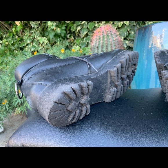 Steve Madden ‘Blank’ black leather combat boots - Picture 4 of 5